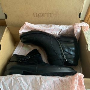 Brand New Leather booths